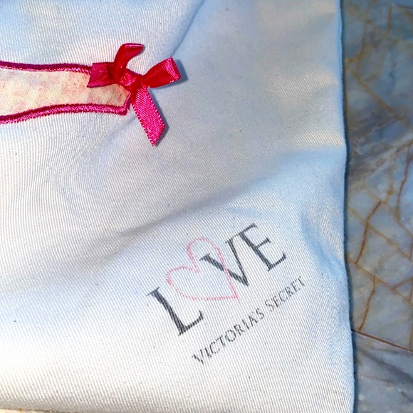 Victoria’s Secret intimates drawstring bag - Picture 5 of 6